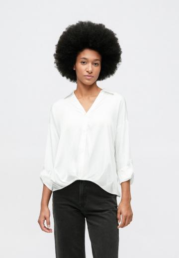 Атласная блузка