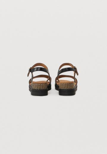 Босоножки на платформе