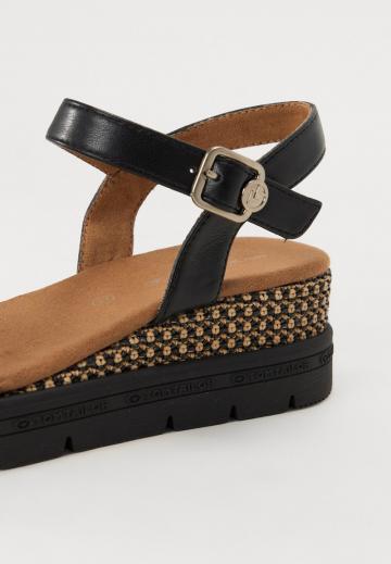 Босоножки на платформе