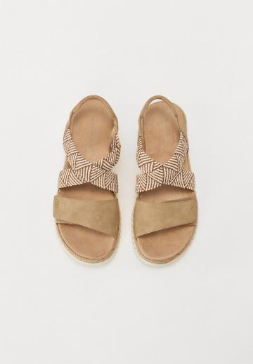 Босоножки на платформе