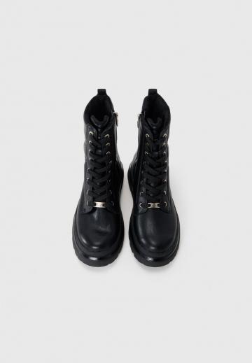 Сапожки на танкетке