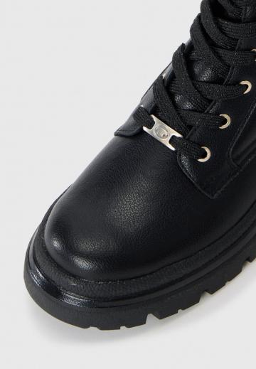 Сапожки на танкетке