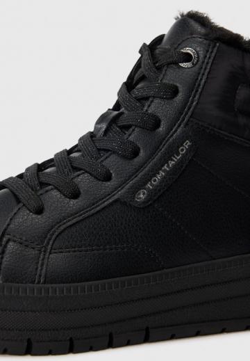 Полусапожки на платформе