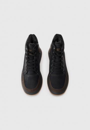 Зимние ботинки