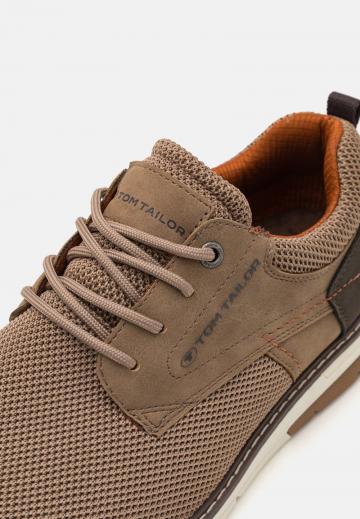 Ботинки на шнуровке