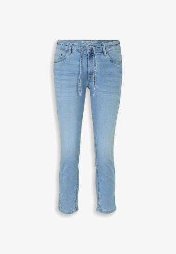 Короткие джинсы