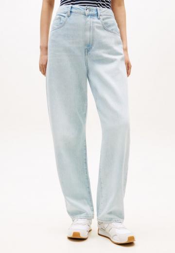Свободные джинсы
