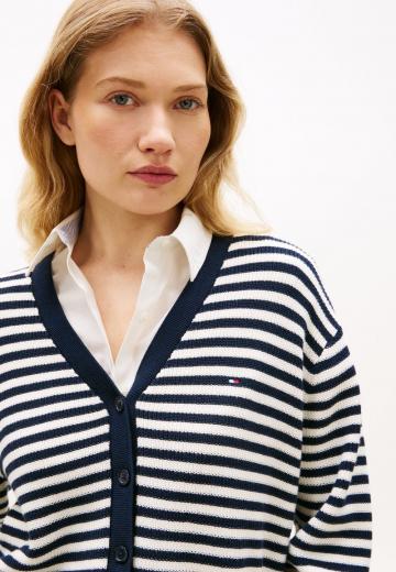 Вязаная кофта