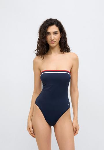 Слитный купальник