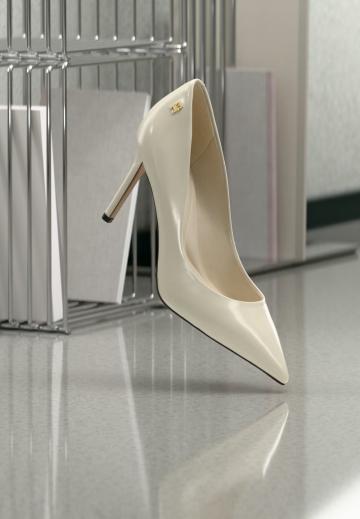 Туфли на высоком каблуке