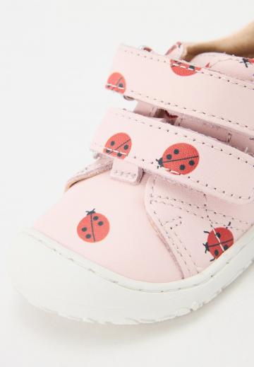 Детская обувь