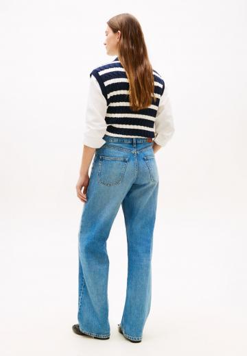 Клешеные брюки