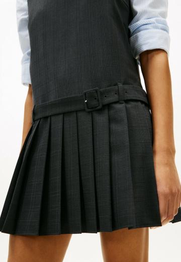 Короткое платье