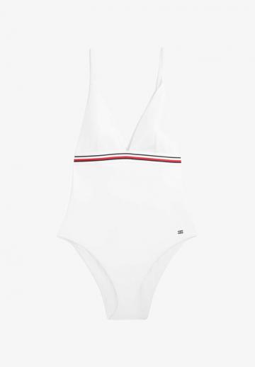 Слитный купальник