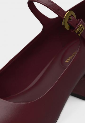 Туфли с ремешком