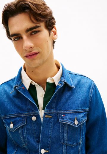 Джинсовая куртка