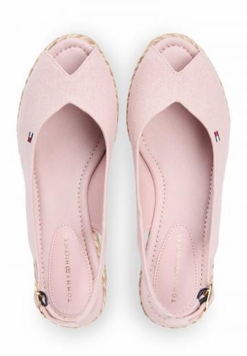 Туфли с открытым носом