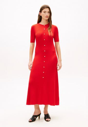 Вязаное платье