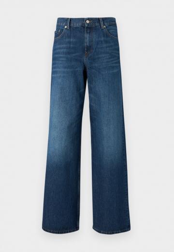 Свободные джинсы