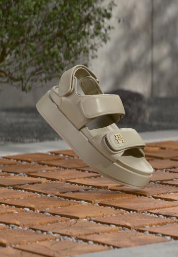 Босоножки на платформе