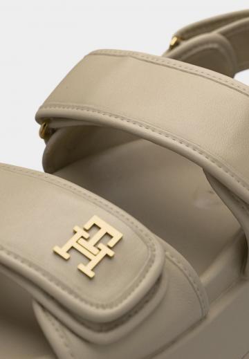 Босоножки на платформе