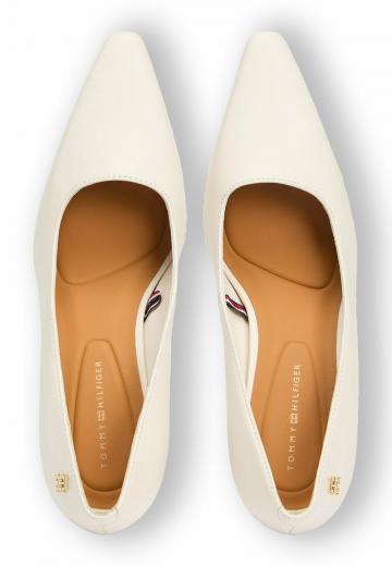 Туфли на высоком каблуке