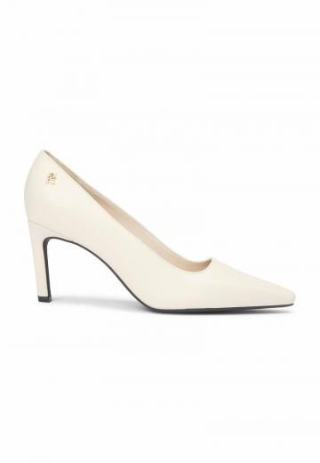 Туфли на высоком каблуке