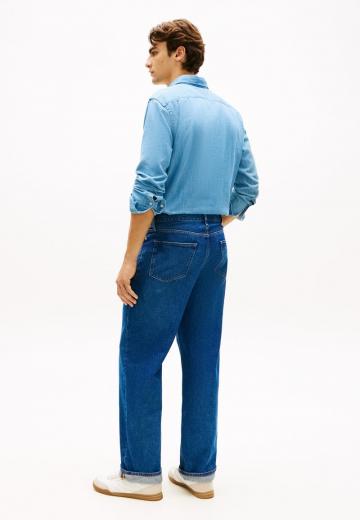 Прямые джинсы