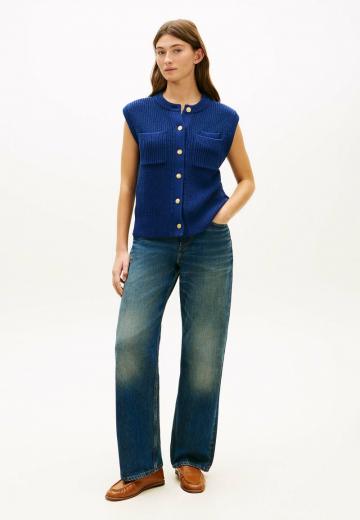 Вязаный жилет