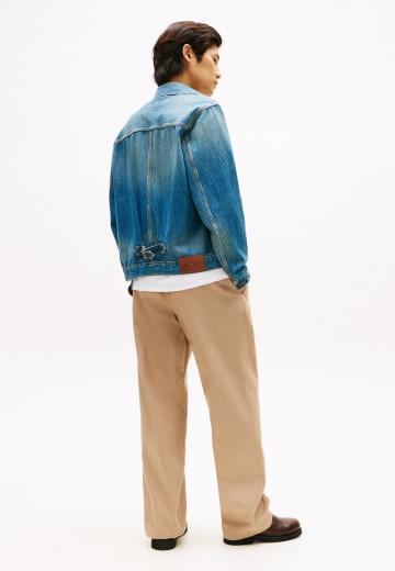 Джинсовая куртка