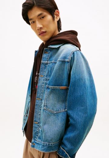 Джинсовая куртка