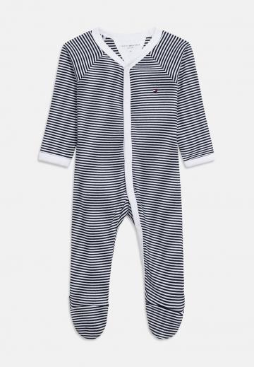 Набор одежды