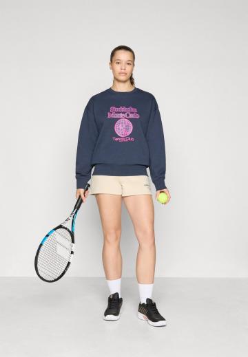 Спортивная толстовка