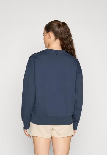 Спортивная толстовка