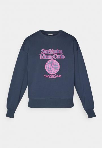 Спортивная толстовка