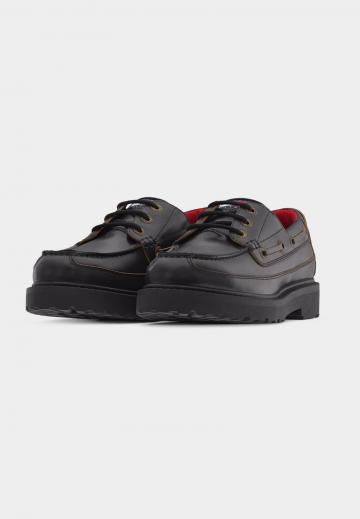 Ботинки на шнуровке