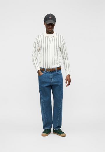 Свободные джинсы