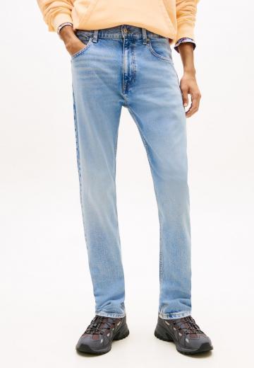 Узкие джинсы