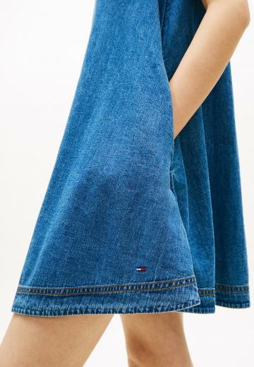 Джинсовый комбинезон