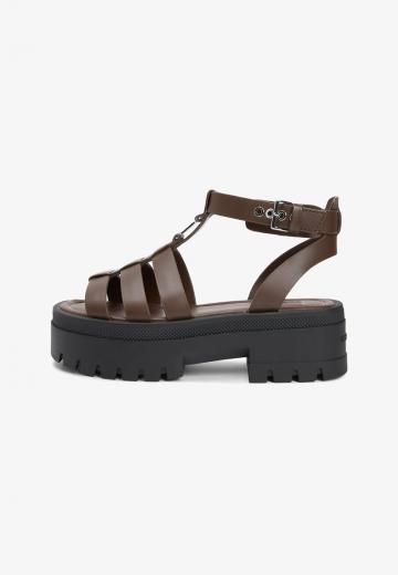 Босоножки на платформе