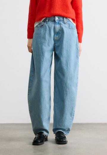 Джинсы