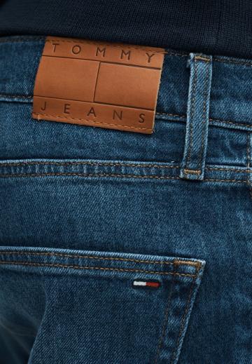 Узкие джинсы