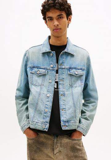 Джинсовая куртка