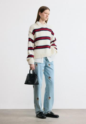 Прямые джинсы