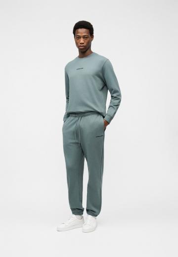 Спортивные штаны