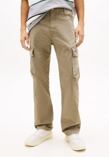 Брюки с накладными карманами