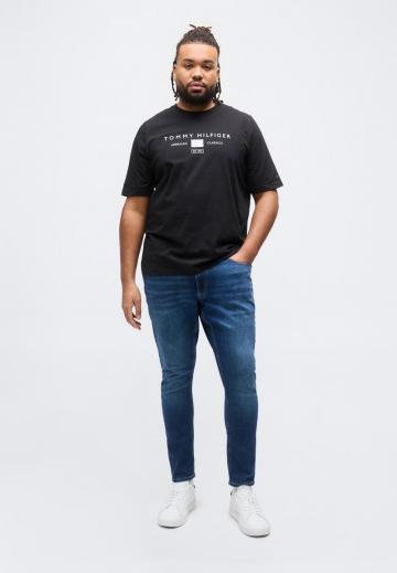 Узкие джинсы