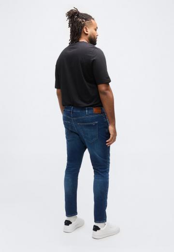 Узкие джинсы