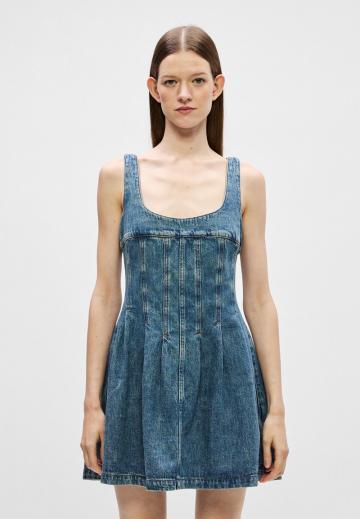 Джинсовый комбинезон