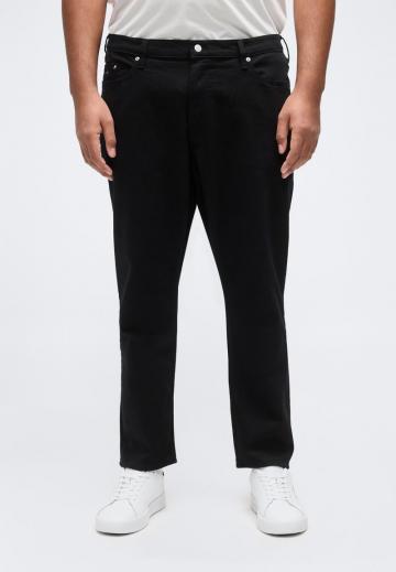 Узкие джинсы